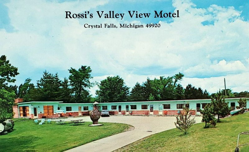 Valley View Motel - Vintage Postcard